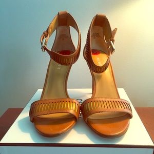 Nine West Tan with Yellow Stripe Heel